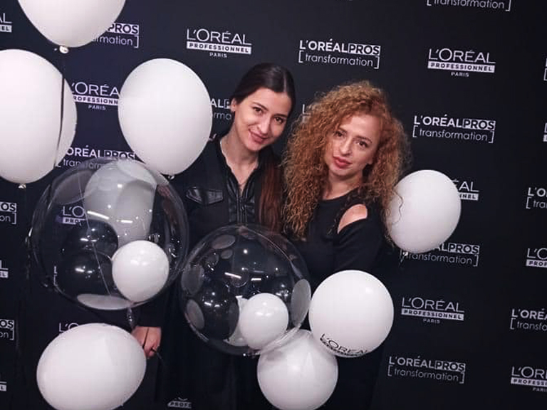 L'Oreal_lady_with_balloons
